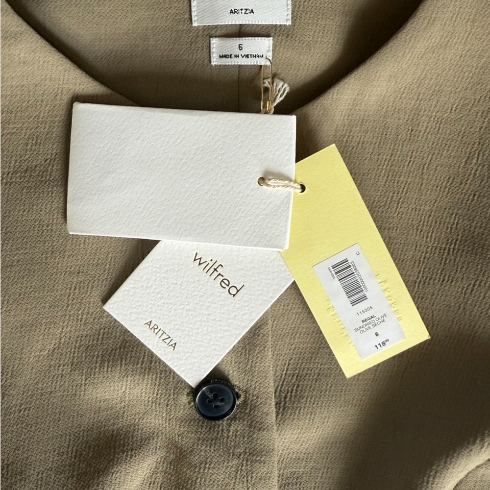 SOLD!!! Aritzia Wilfred Regal Vest - Crepette - Picture 4 of 9